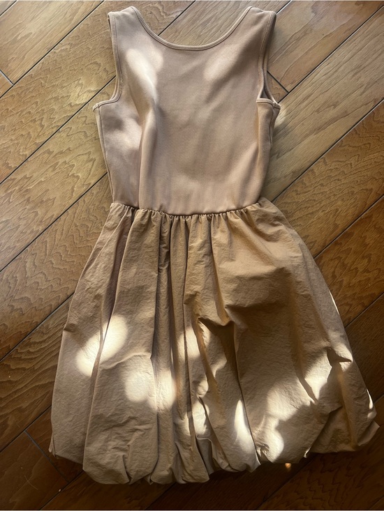 Steve Madden Dresses & Skirts - Steve Madden Women Beige Bubble Hem Dress Camel Sz M